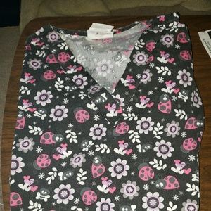 Size large scrubs
